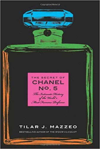 Secret of Chanel N°5  by Chanel Book