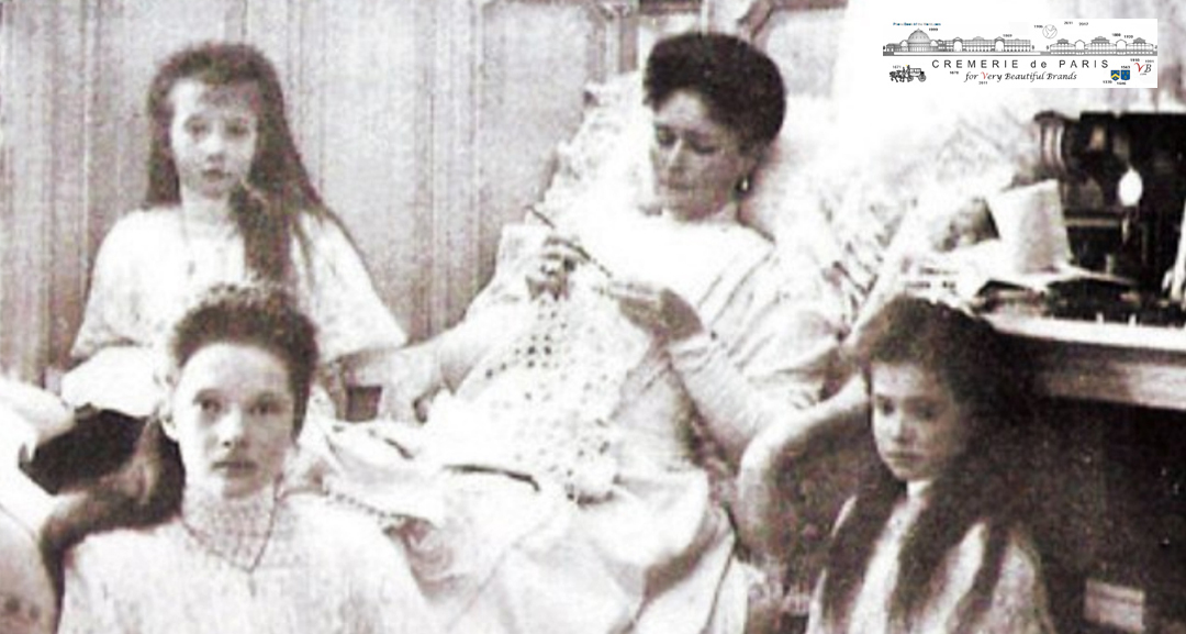 Tsarina with her daughters