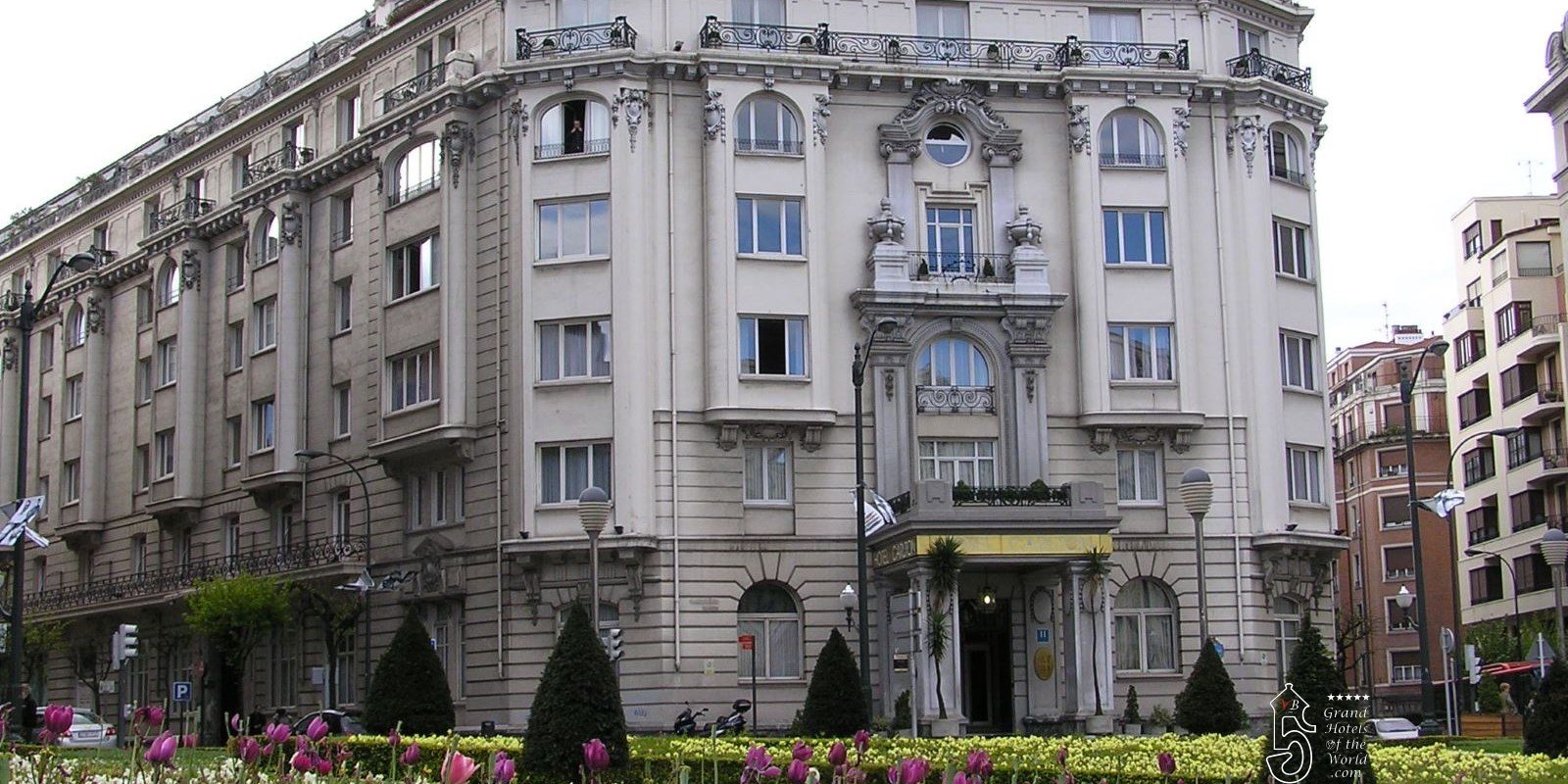 Calton Hotel